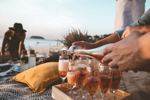 Amista Vineyards Launches Sparkling Discoveries, A Landmark Sparkling Wine Community