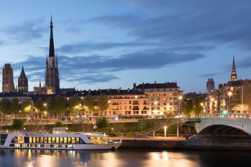 Beyond the Seine: Your Top 10 Essential Tips for an Unforgettable Paris Adventure (Before You Go!)
