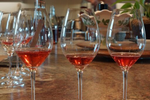 Does Color Matter in Sparkling Wine?